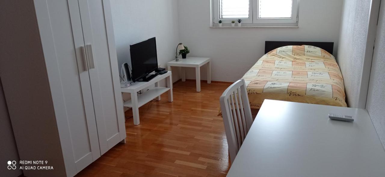 Apartmani Barisic Trogir Ngoại thất bức ảnh